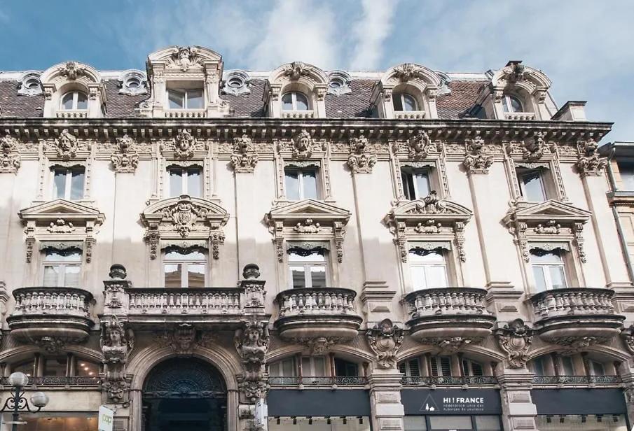 Auberge De Jeunesse Hi Avignon Exteriér fotografie